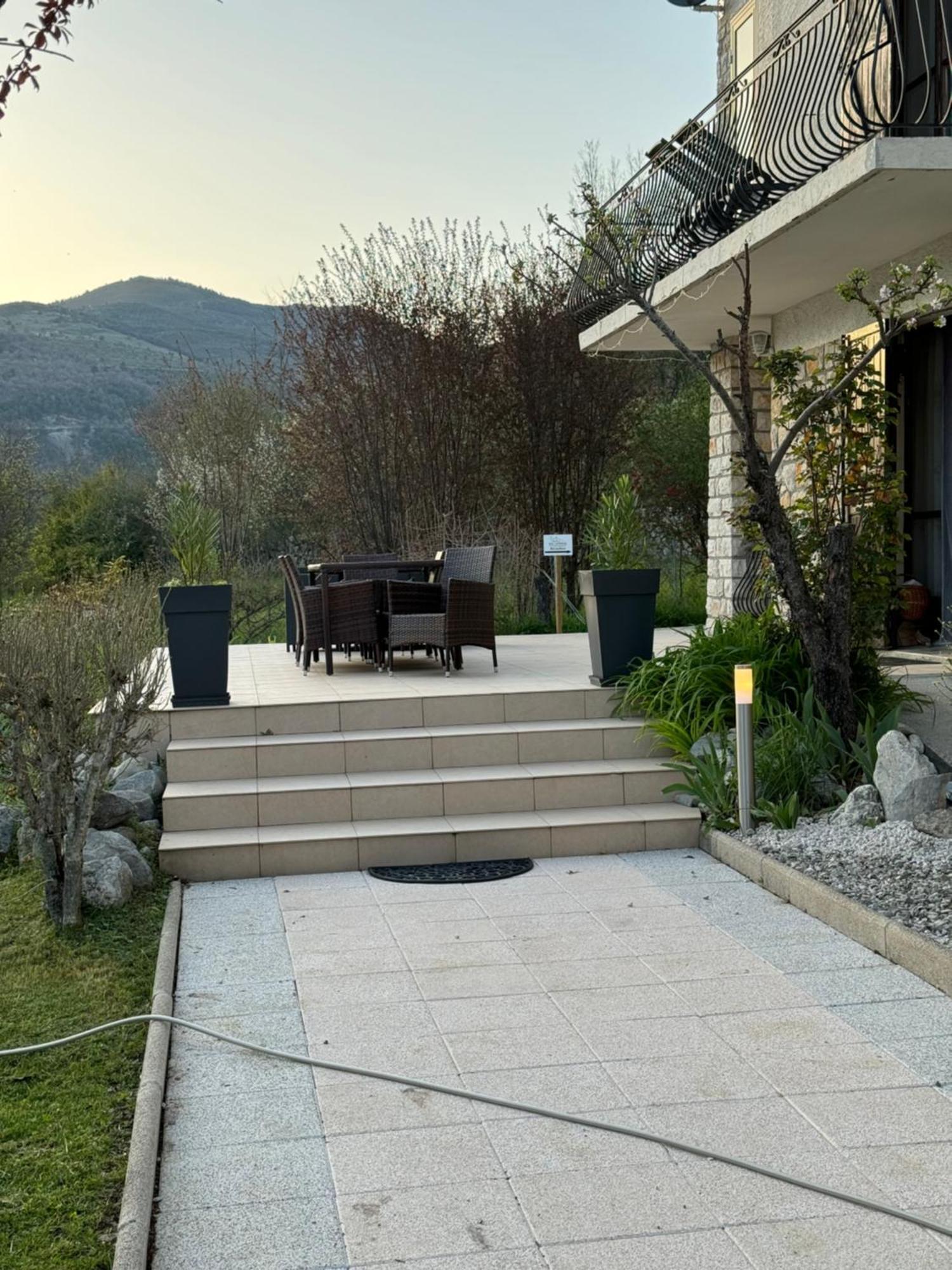 Bnb Castellane Chambre D'Hotes B&B Exterior foto
