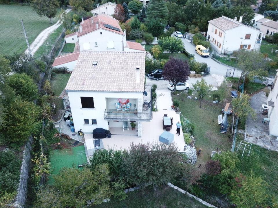 Bnb Castellane Chambre D'Hotes B&B Exterior foto